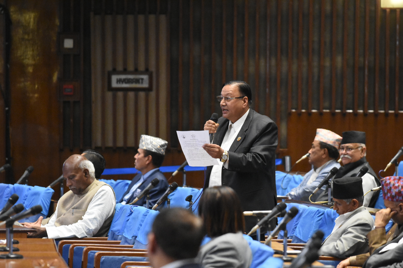 'शिक्षा र परराष्ट्रमा आकस्मिक डेस्क बनाएर नेपाली विद्यार्थीको सुरक्षाको प्रत्याभुति गरियोस्'