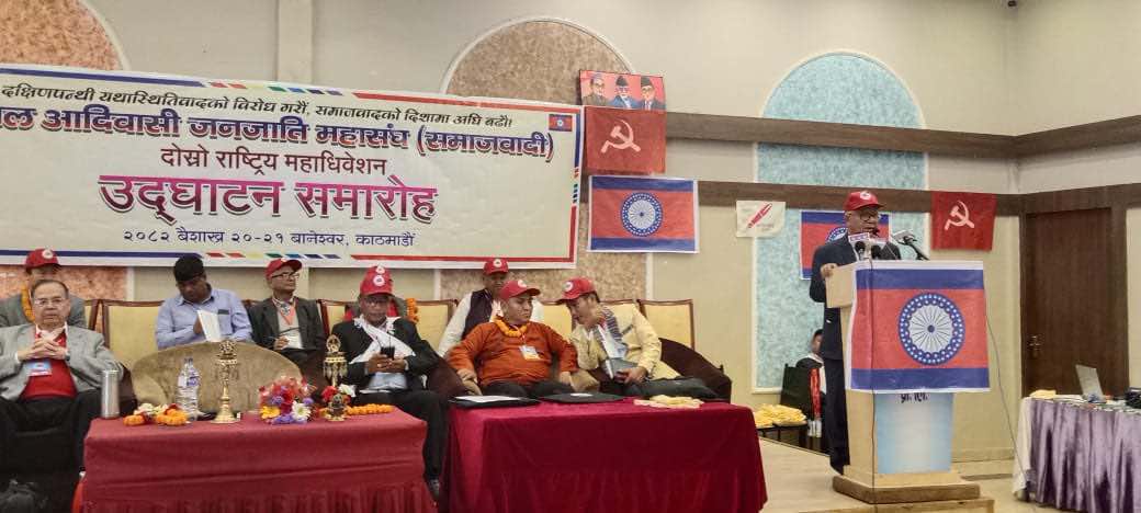 एमालेसँग पार्टी एकताको कुनै सम्भावना छैन : माधव नेपाल