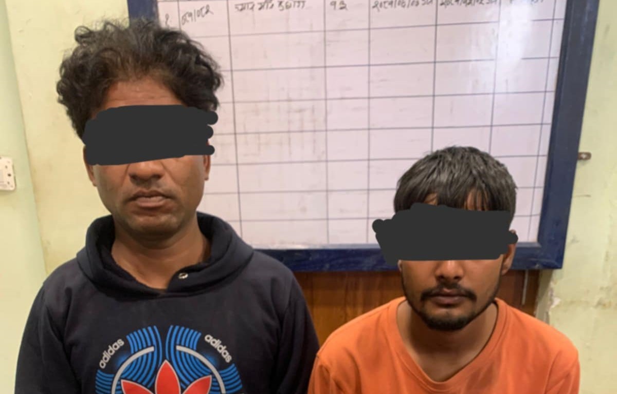 लागुऔषधसहित दुई भारतीय पक्राउ