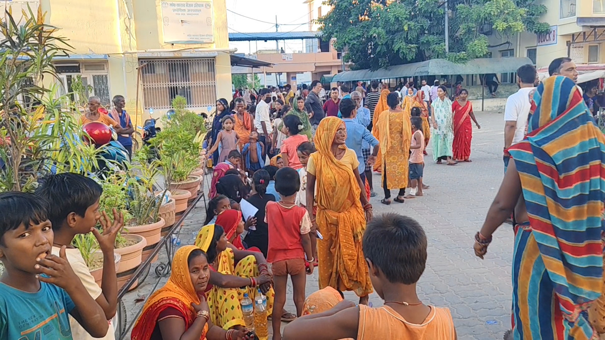 छेपारो परेको खाजा खाएपछि ७० बढी बालबालिका अस्पताल भर्ना