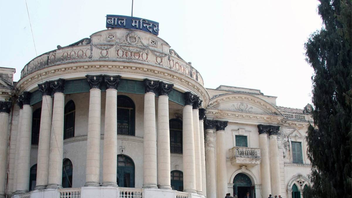 जसपा नेपालको राष्ट्रिय महाधिवेशन मञ्च हावाहुरीले भत्कायो