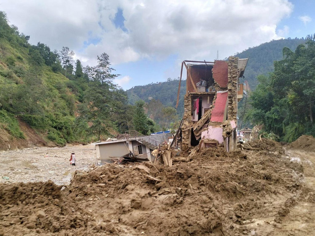असोज बाढी पहिरो : सात महिनापछि बल्ल काभ्रेमा निजी आवासको क्षति आकलन सुरु